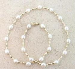 Freshwater Rice Pearl and 14K Gold Necklacefreshwater 